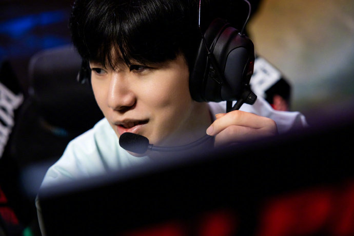 许多人指出 许多人指出