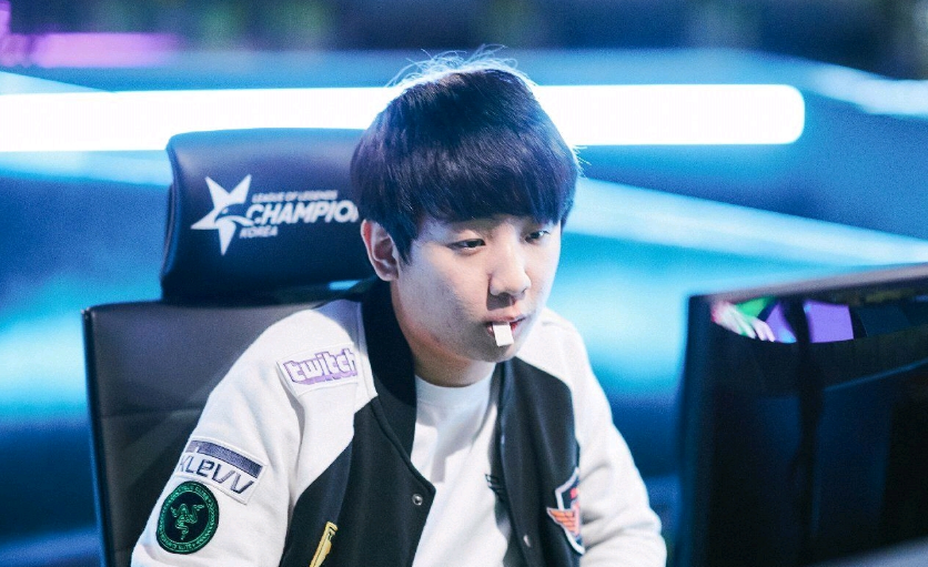 从俱乐部战 从俱乐部战